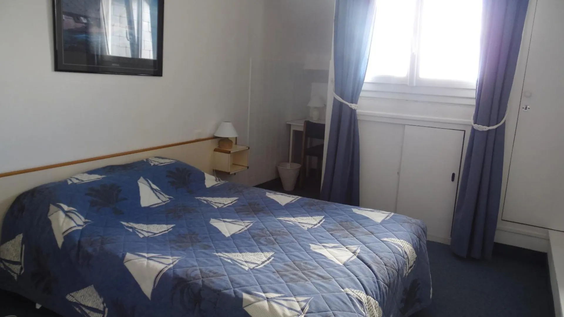 Hotel Du Petit Matelot Saint-Pierre-Quiberon 2*,  France