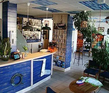 Hotel Du Petit Matelot Saint-Pierre-Quiberon 2*,